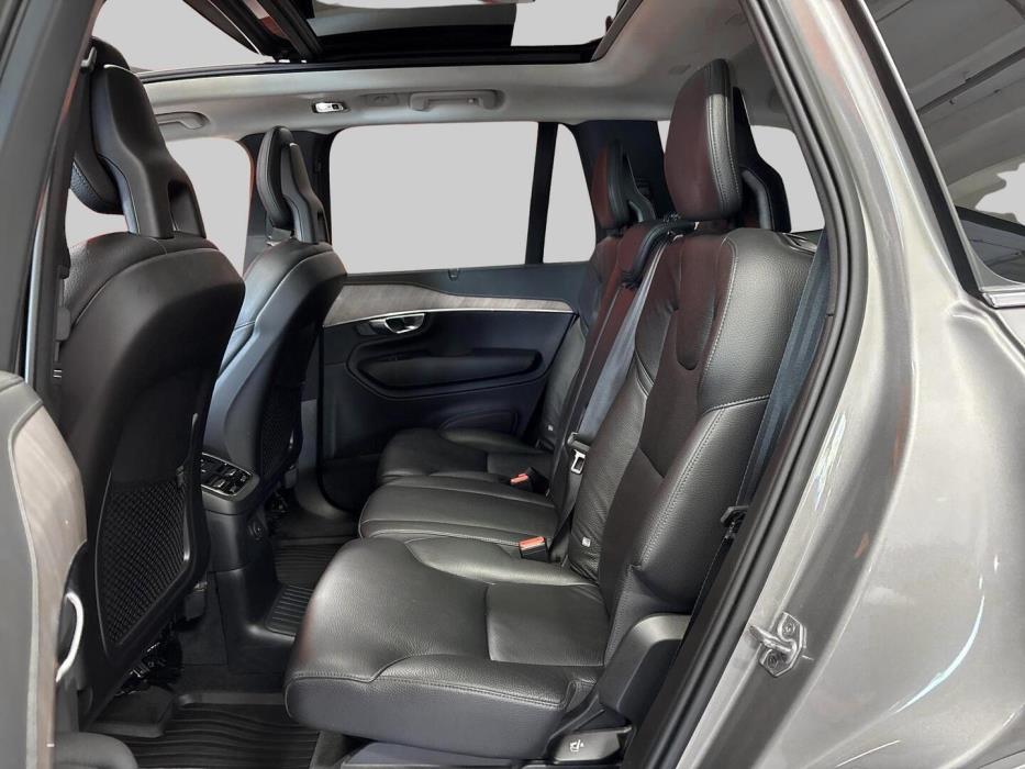 VOLVO XC90 2021