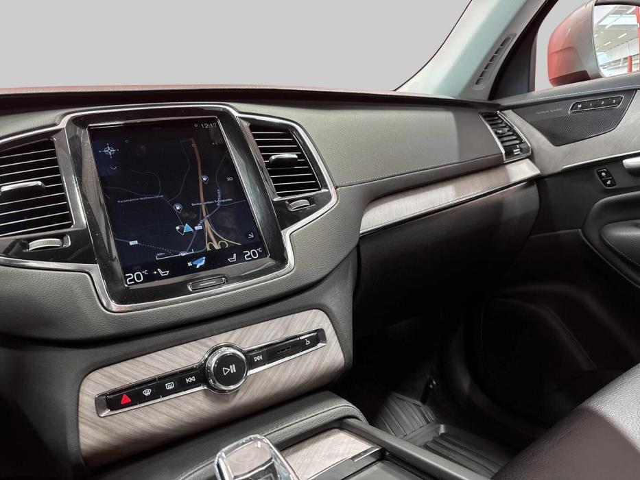 VOLVO XC90 2021