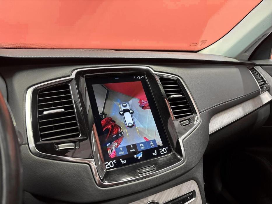 VOLVO XC90 2021