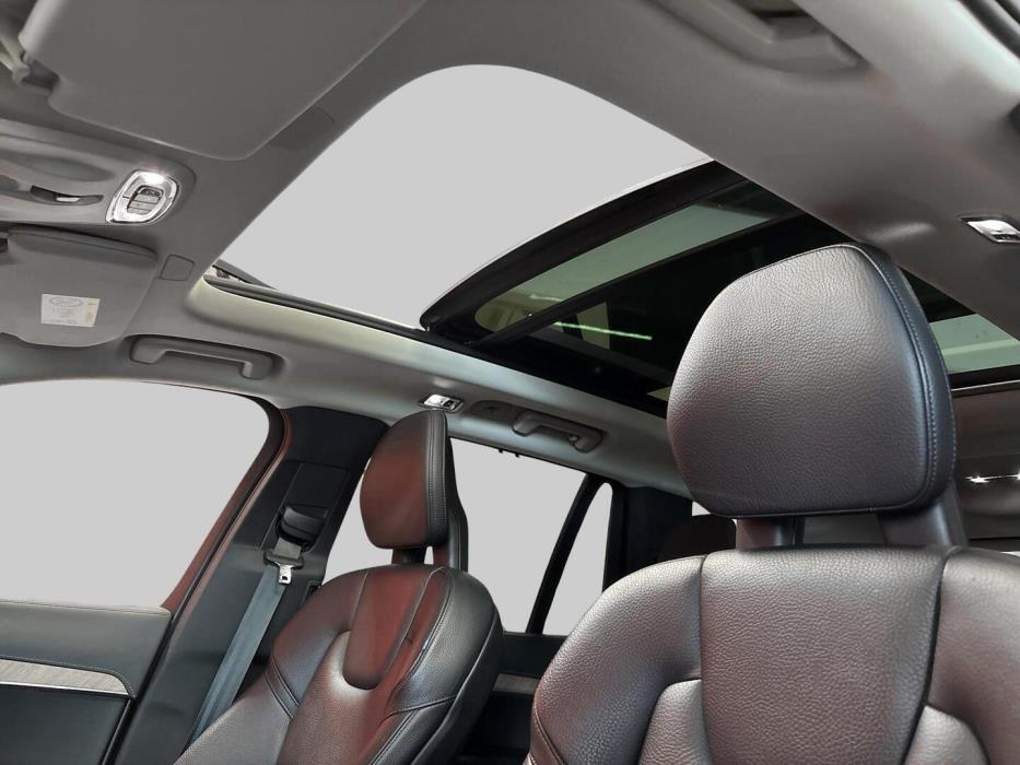 VOLVO XC90 2021