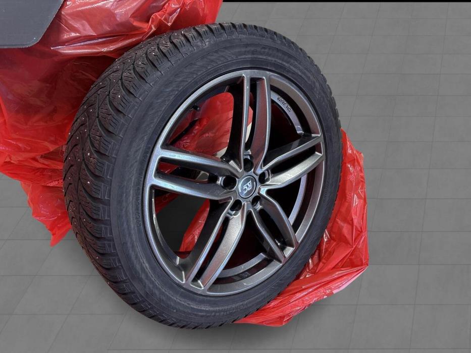 VOLVO XC90 2021