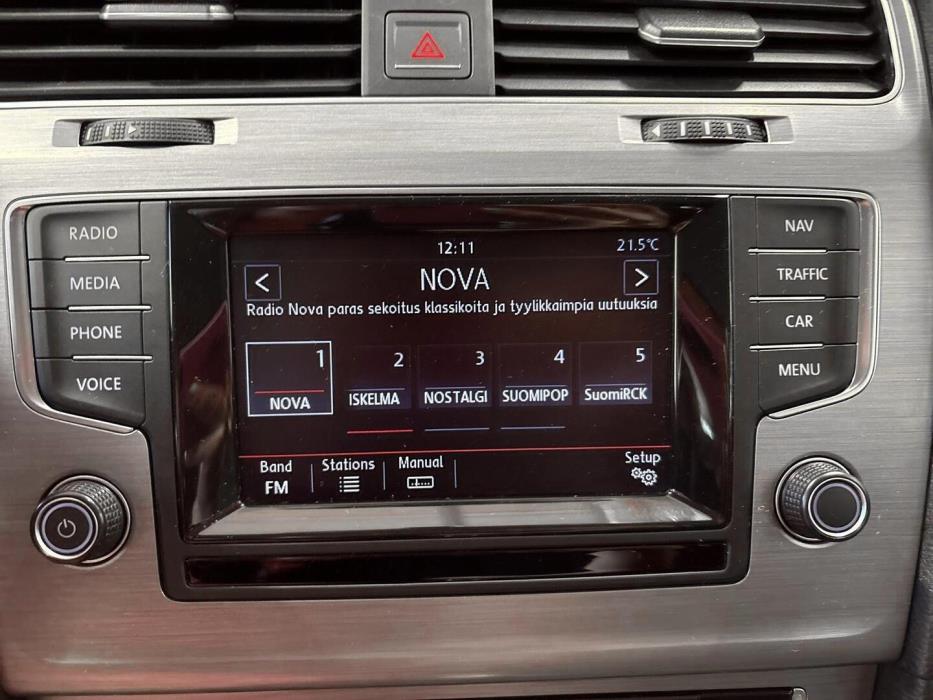 VOLKSWAGEN Golf 2014