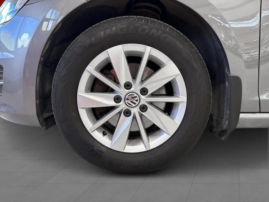 VOLKSWAGEN Golf 2015