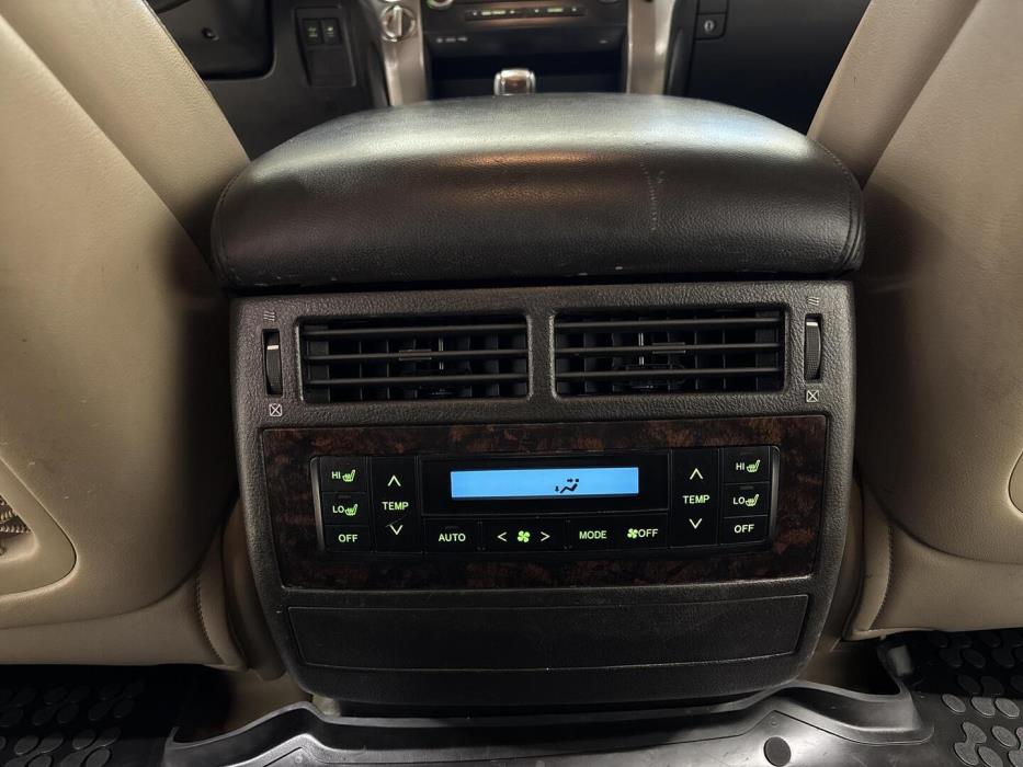 TOYOTA Land Cruiser V8 2008