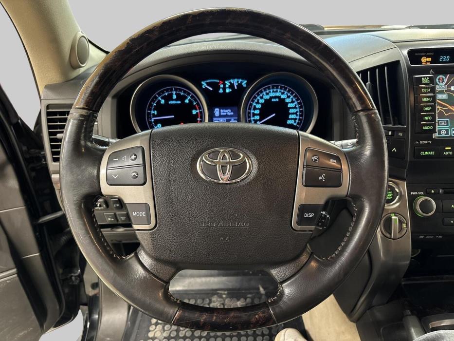 TOYOTA Land Cruiser V8 2008