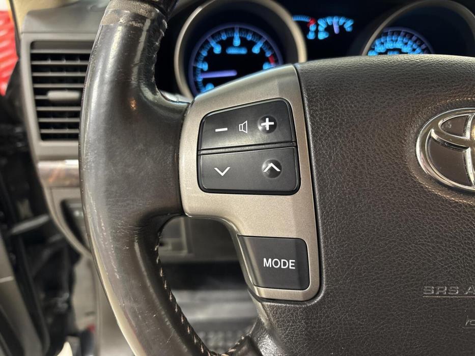 TOYOTA Land Cruiser V8 2008