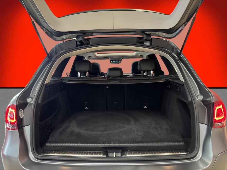 MERCEDES-BENZ GLC 2021