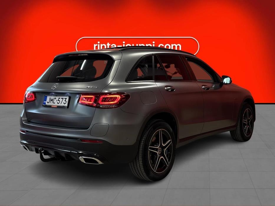 MERCEDES-BENZ GLC 2021