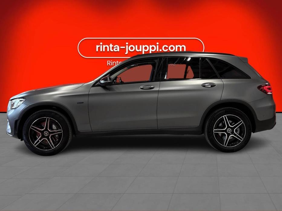 MERCEDES-BENZ GLC 2021