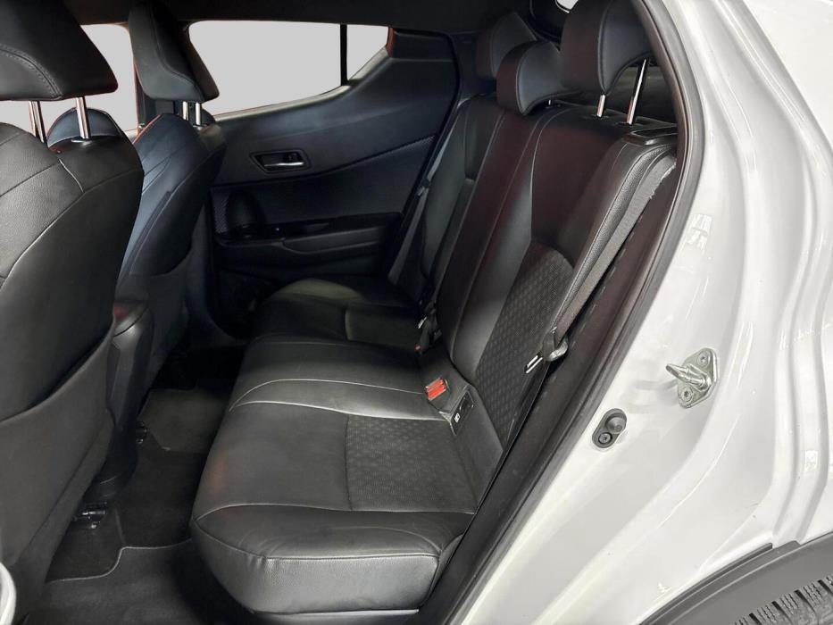TOYOTA C-HR 2019