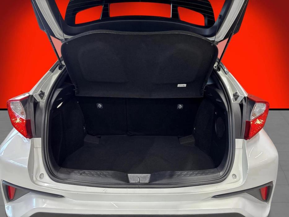 TOYOTA C-HR 2019