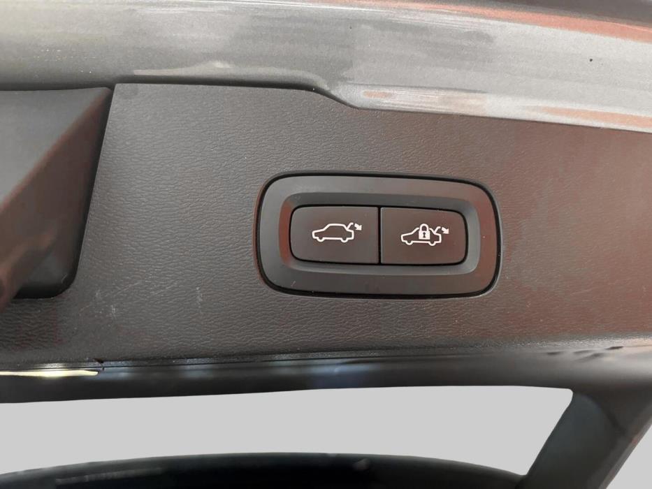 VOLVO V60 2020