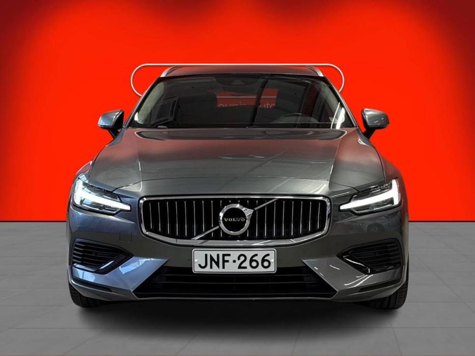 VOLVO V60 2020