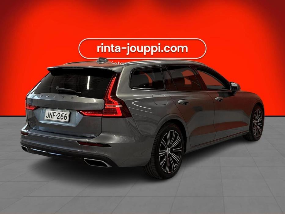 VOLVO V60 2020