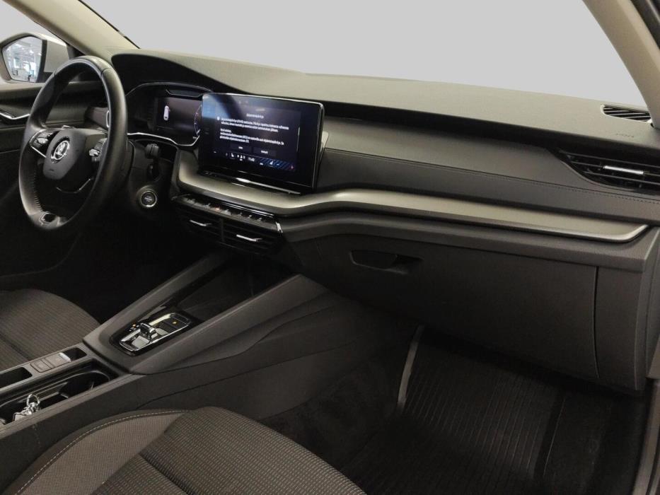 SKODA Octavia 2024