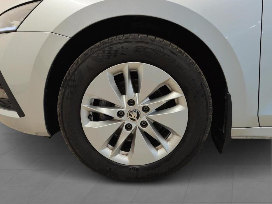 SKODA Octavia 2024