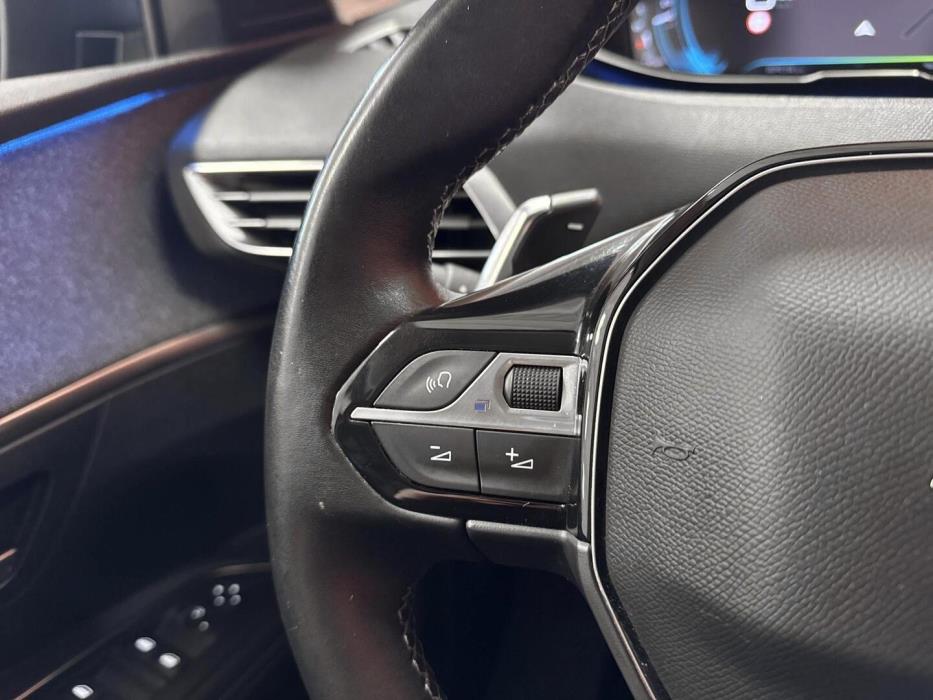 PEUGEOT 3008 2021