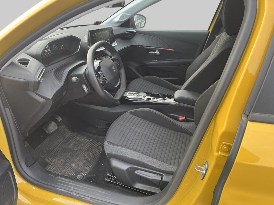 PEUGEOT e-208 2022