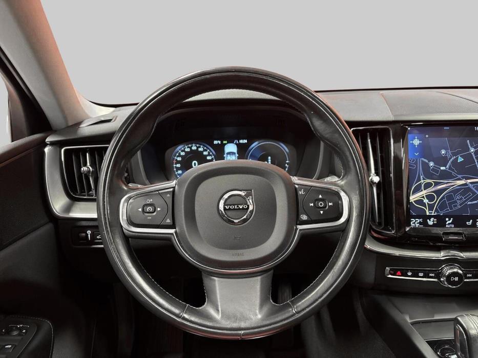VOLVO XC60 2020