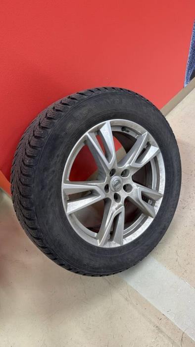 VOLVO XC60 2020