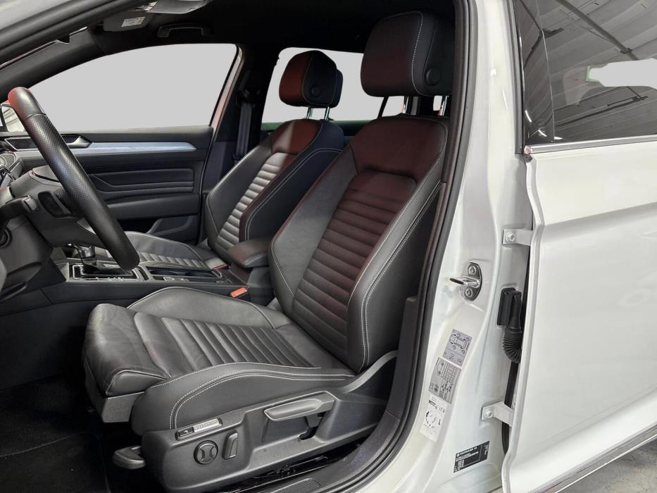 VOLKSWAGEN PASSAT 2021