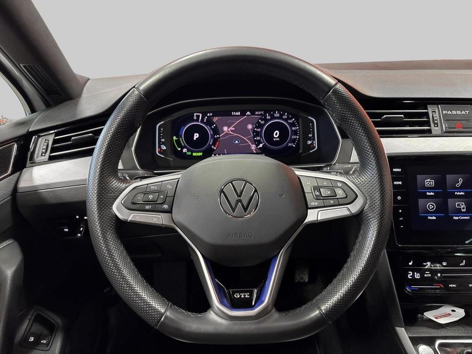 VOLKSWAGEN PASSAT 2021