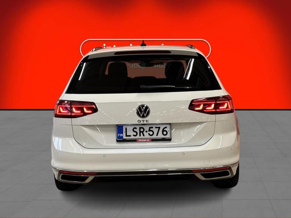 VOLKSWAGEN PASSAT 2021