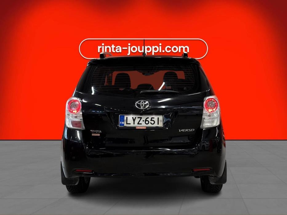 TOYOTA Verso 2010