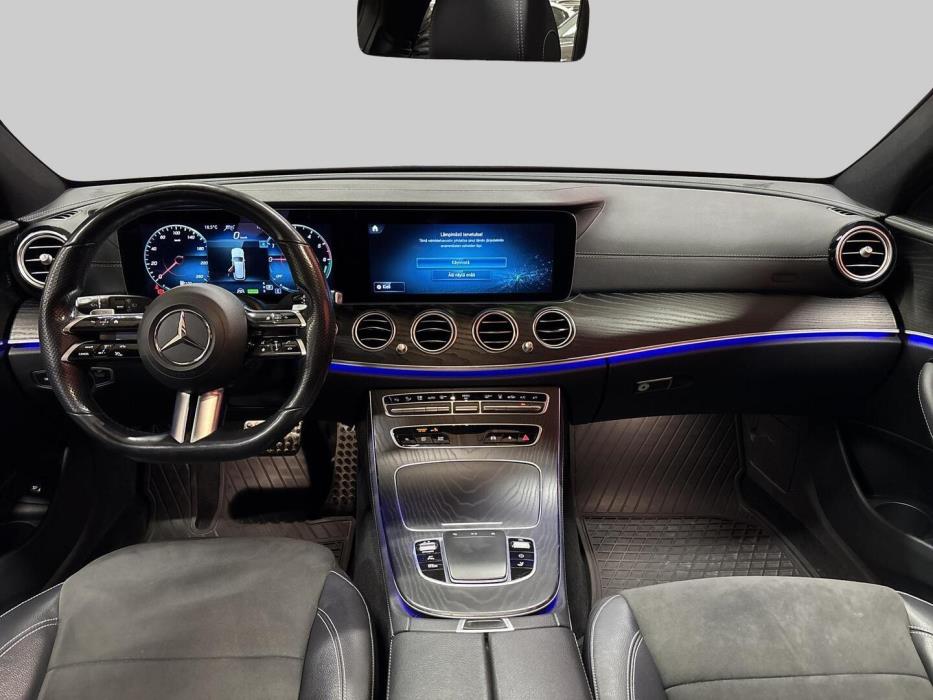 MERCEDES-BENZ E 2020