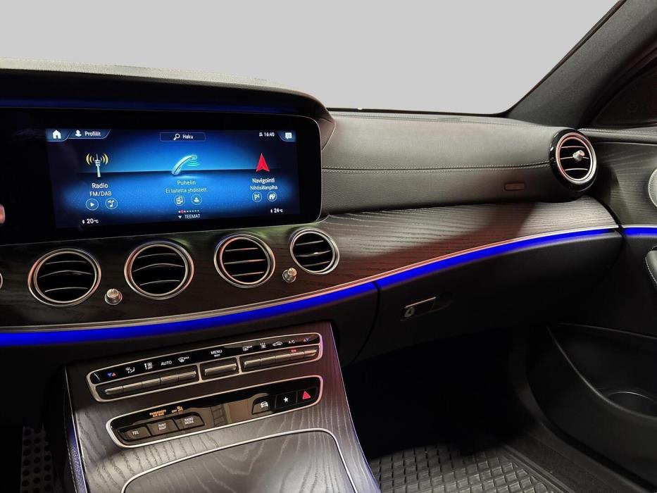 MERCEDES-BENZ E 2020