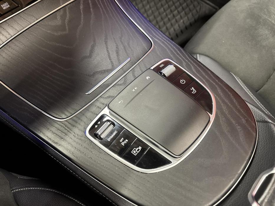 MERCEDES-BENZ E 2020