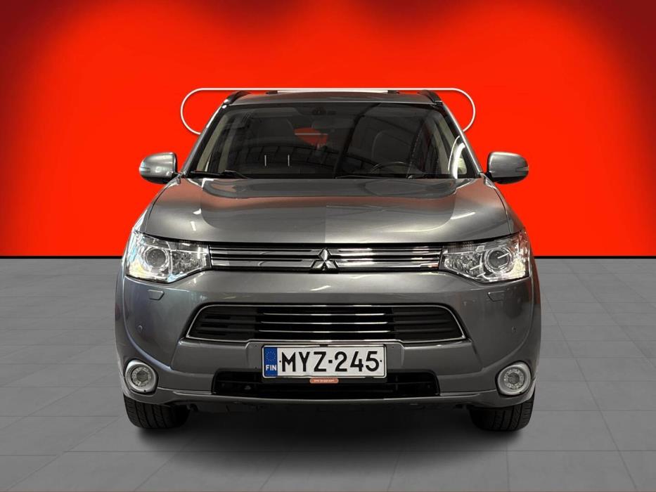 MITSUBISHI Outlander PHEV 2014