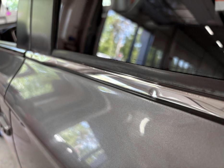 MITSUBISHI Outlander PHEV 2014