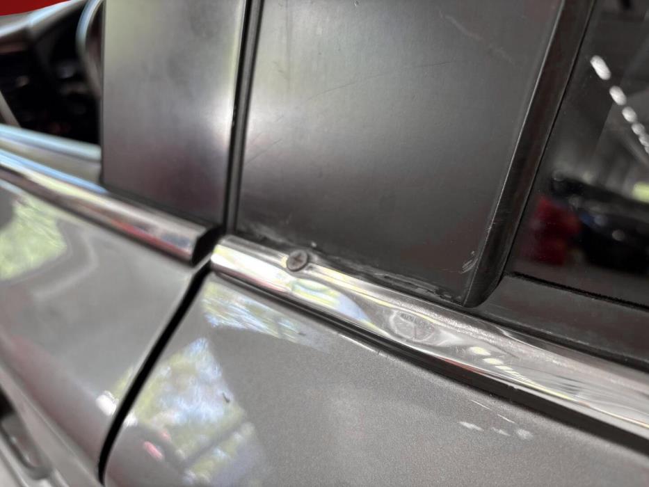 MITSUBISHI Outlander PHEV 2014