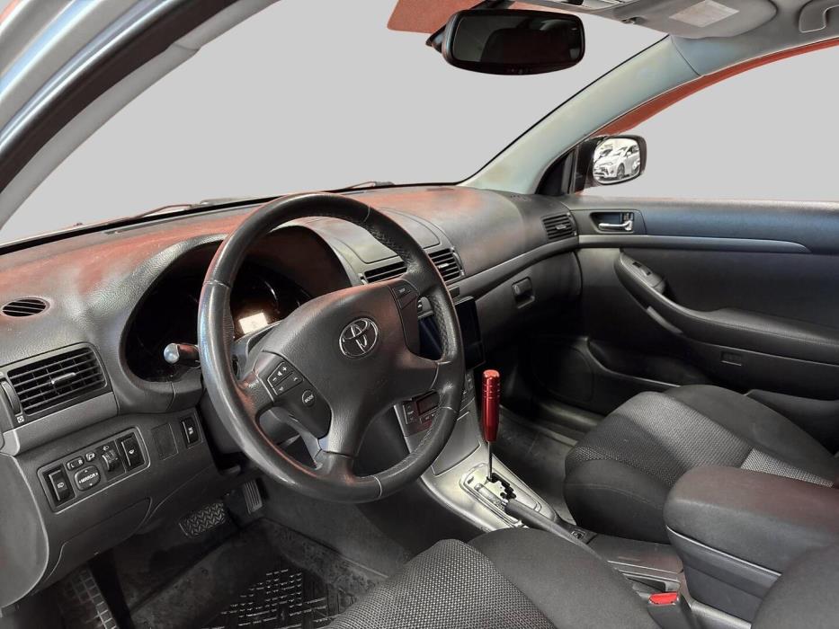 TOYOTA Avensis 2008