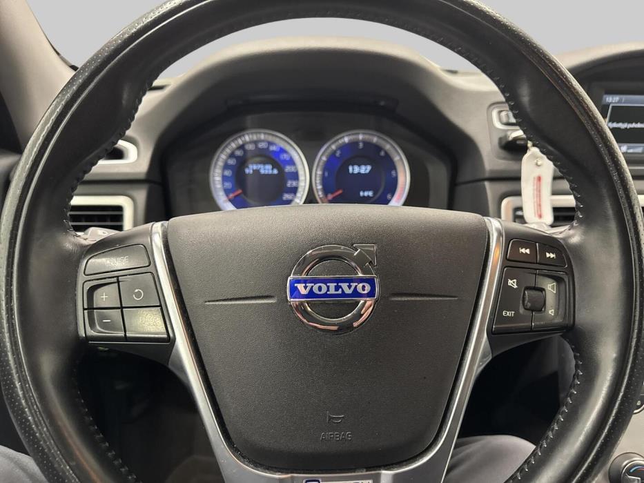 VOLVO V70 2013