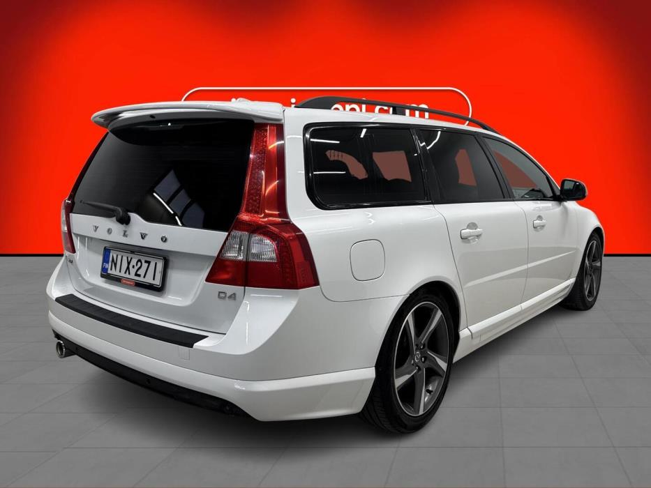 VOLVO V70 2013
