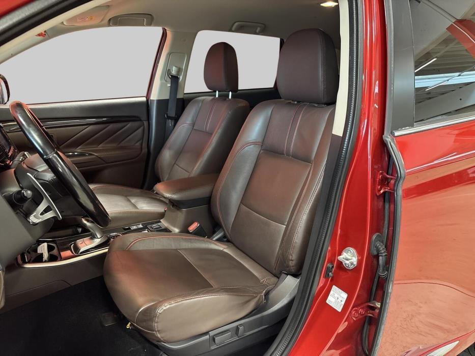 MITSUBISHI Outlander PHEV 2018