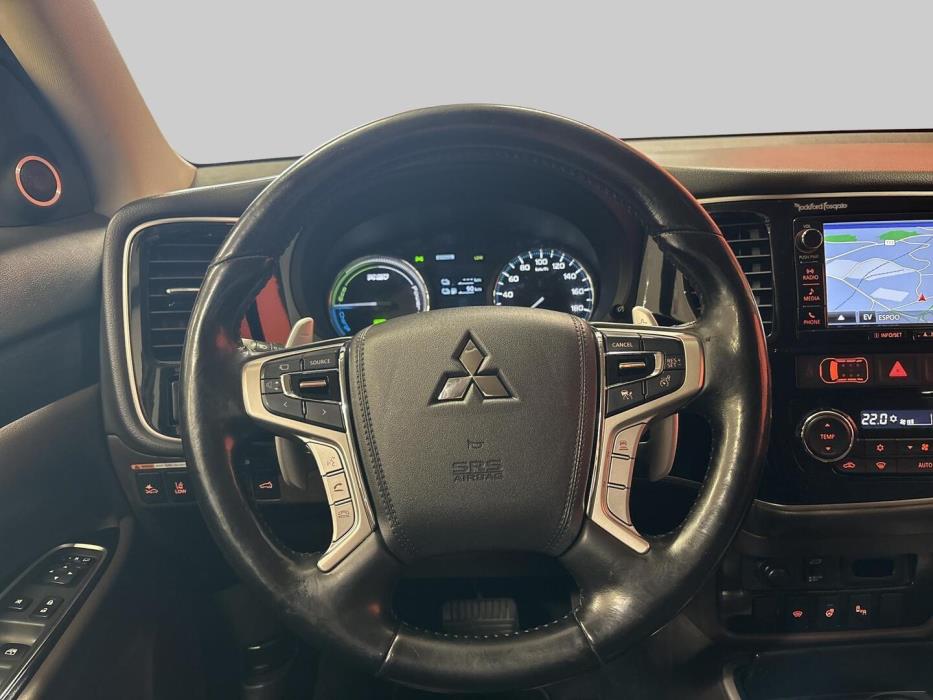MITSUBISHI Outlander PHEV 2018