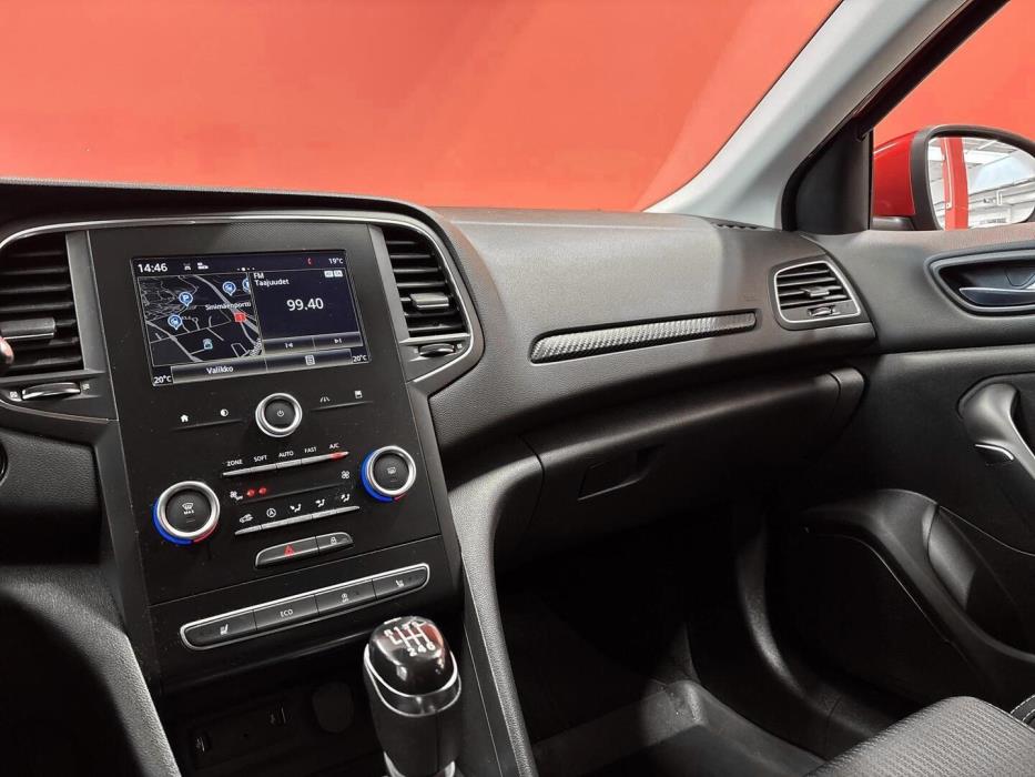 RENAULT Megane 2018
