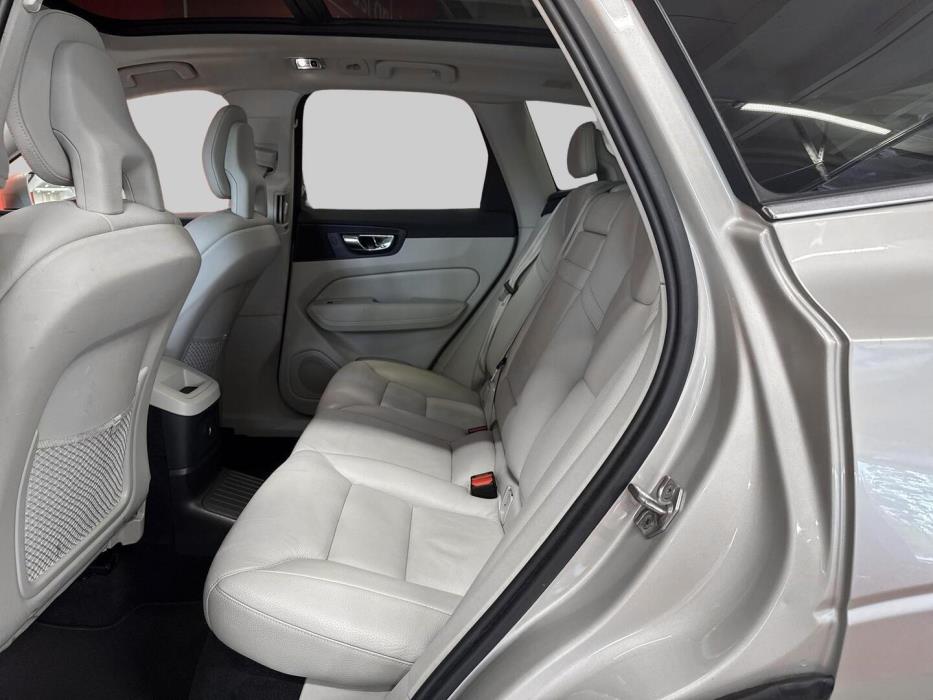 VOLVO XC60 2018