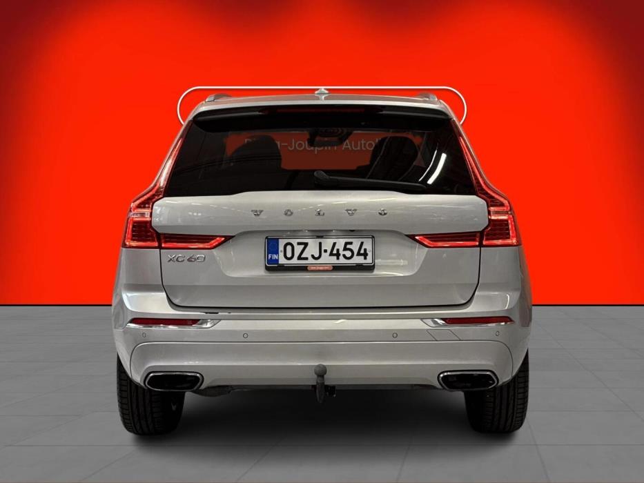 VOLVO XC60 2018