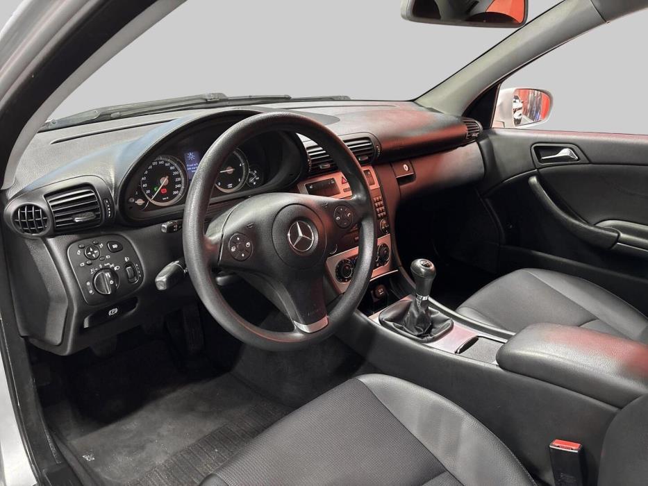 MERCEDES-BENZ CLC 2009