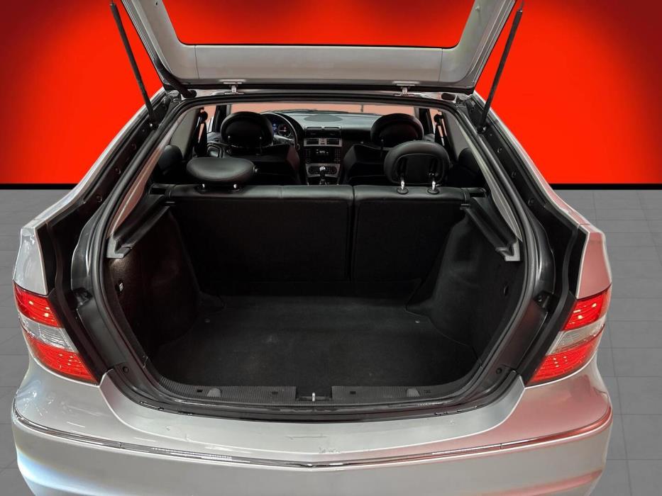 MERCEDES-BENZ CLC 2009