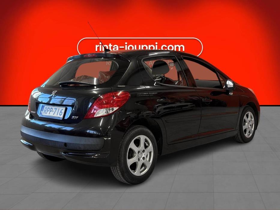 PEUGEOT 207 2010