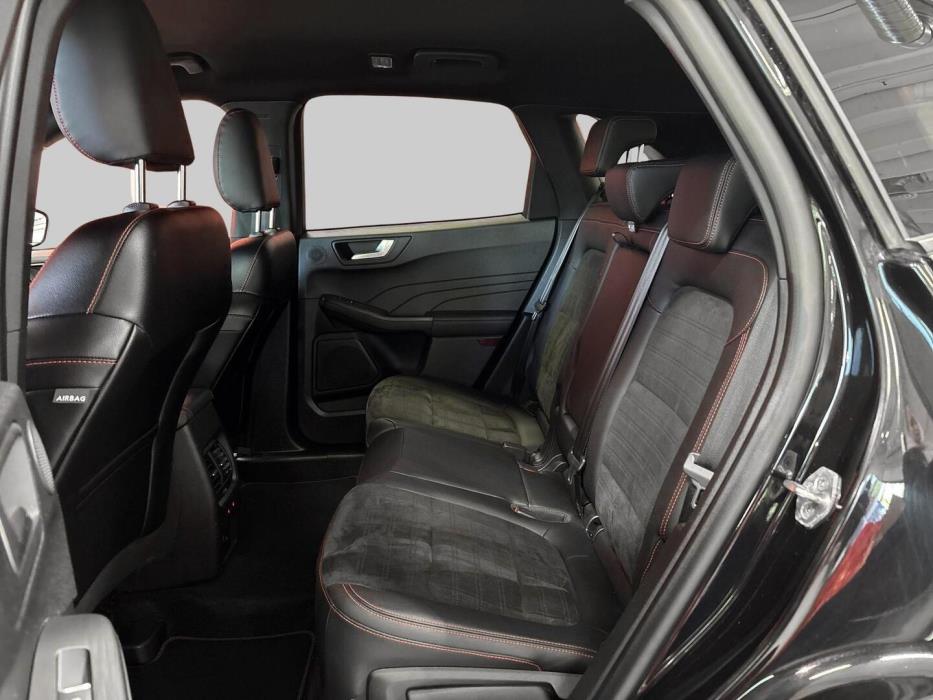 FORD Kuga 2023