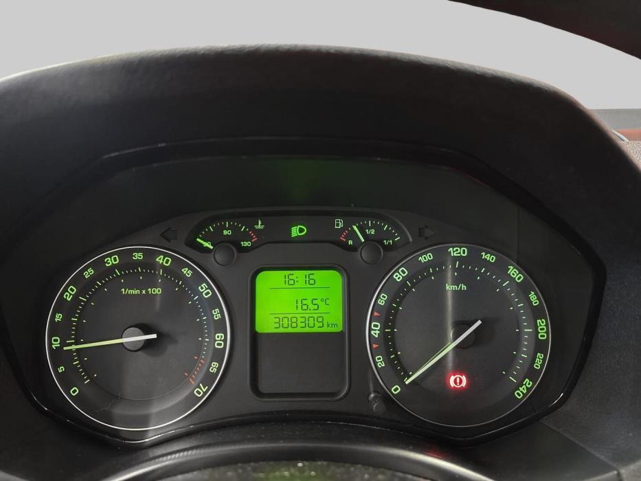 SKODA Octavia 2005