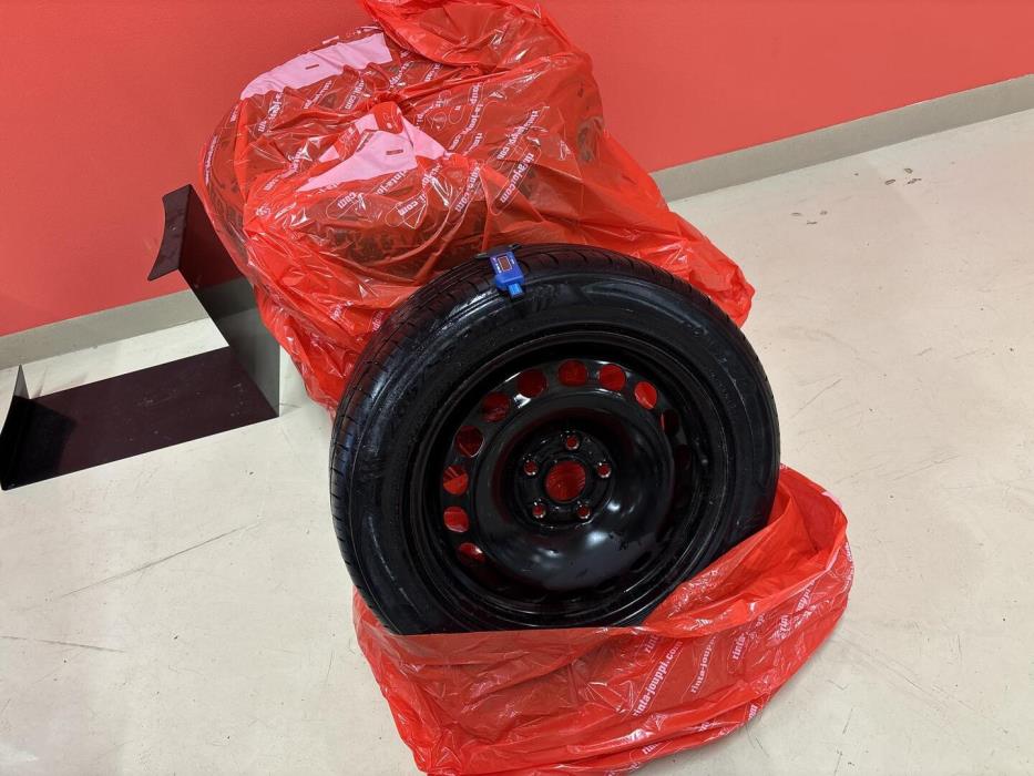 VOLKSWAGEN Caddy Maxi 2012