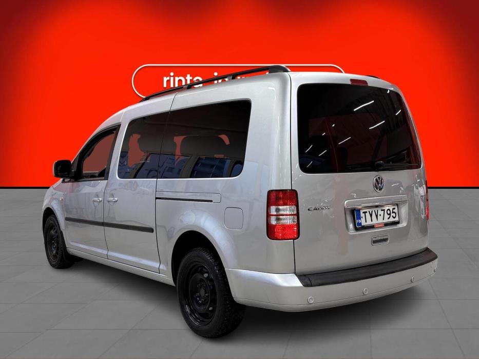 VOLKSWAGEN Caddy Maxi 2012