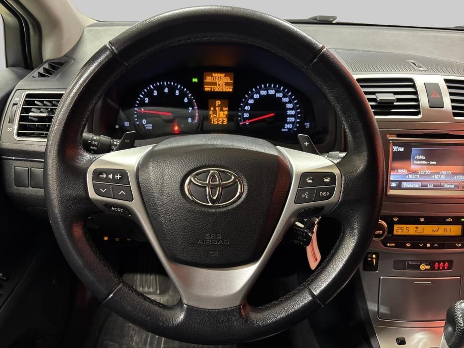TOYOTA Avensis 2014